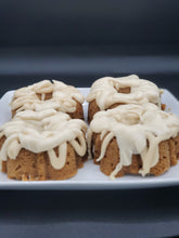 Load image into Gallery viewer, Apple mini bundt cakes
