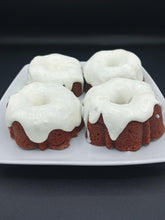 Load image into Gallery viewer, Red velvet mini bundt cakes
